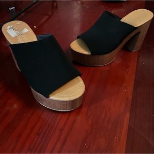 Coconuts by Matisse Open toe platforms